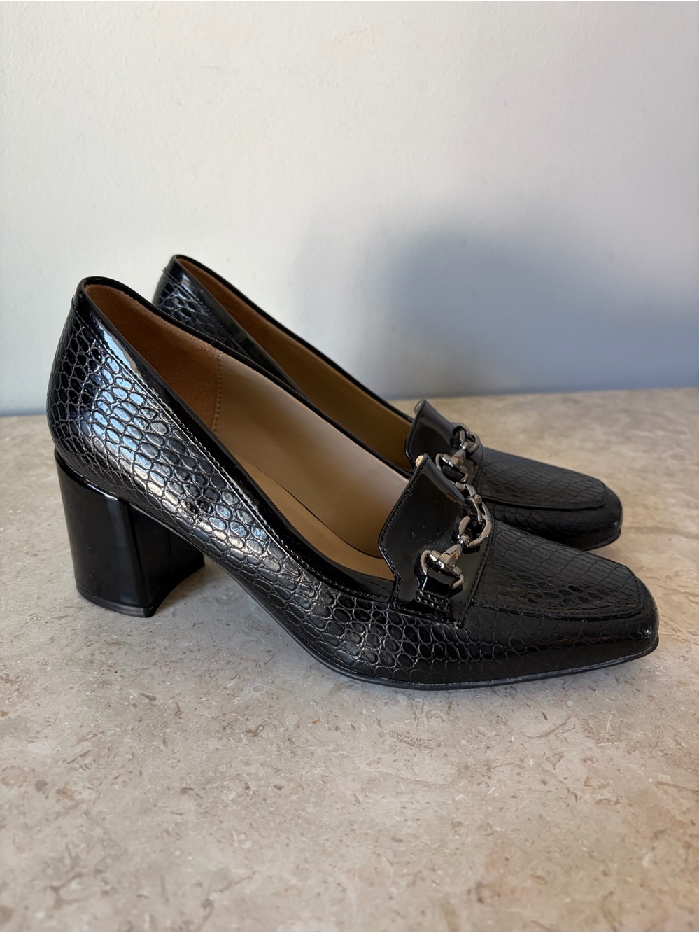 Naturalizer Croc Embossed Shoes Size 8 Black Slip-On Chunky Heels Silver Chain